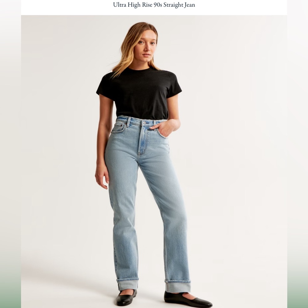 Abercrombie & Fitch Ultra High Rise 90s Straight Jean